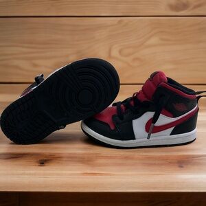 Toddler Air Jordan 1 Mid  9c